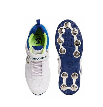 SG Sierra 2.0 cricket shoes designed for lightweight feel and athletic performance.