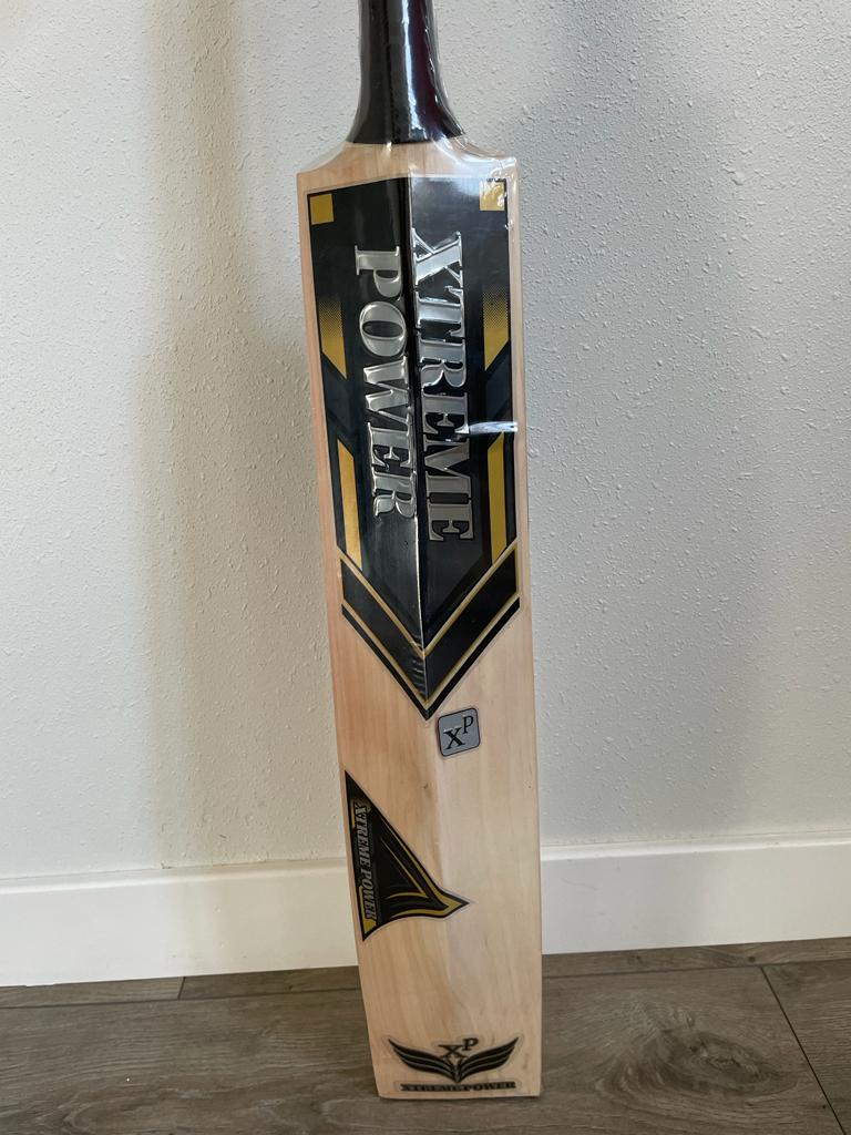 XP XBlitz English Willow top grade 1 Cricket Bat (Leather Ball)