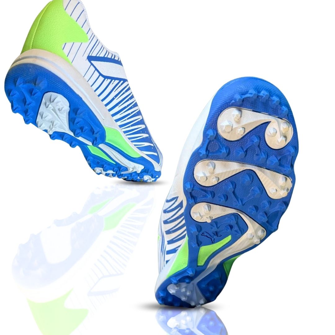 PUMA 22 FH Rubber Cricket Shoes
