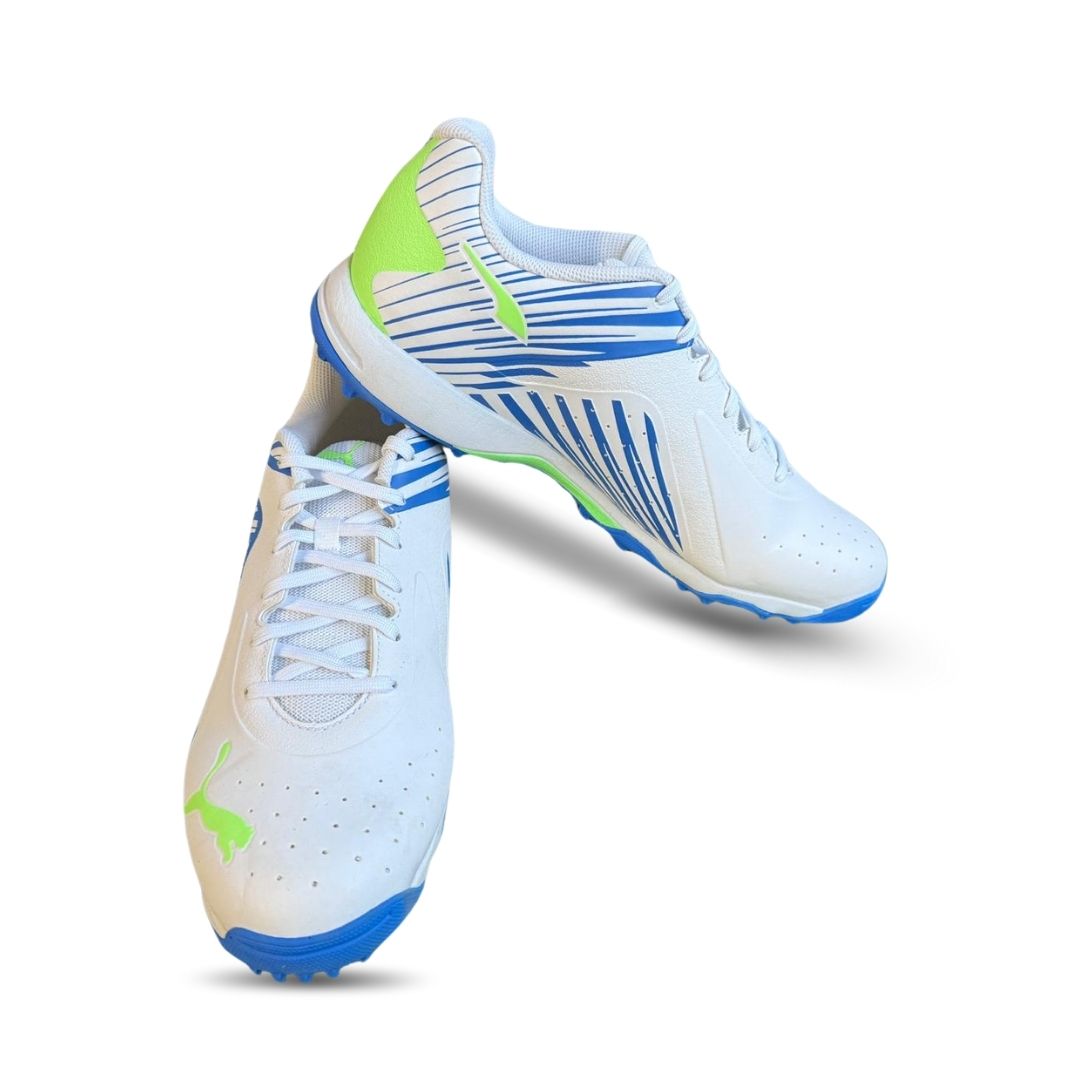 PUMA 22 FH Rubber Cricket Shoes