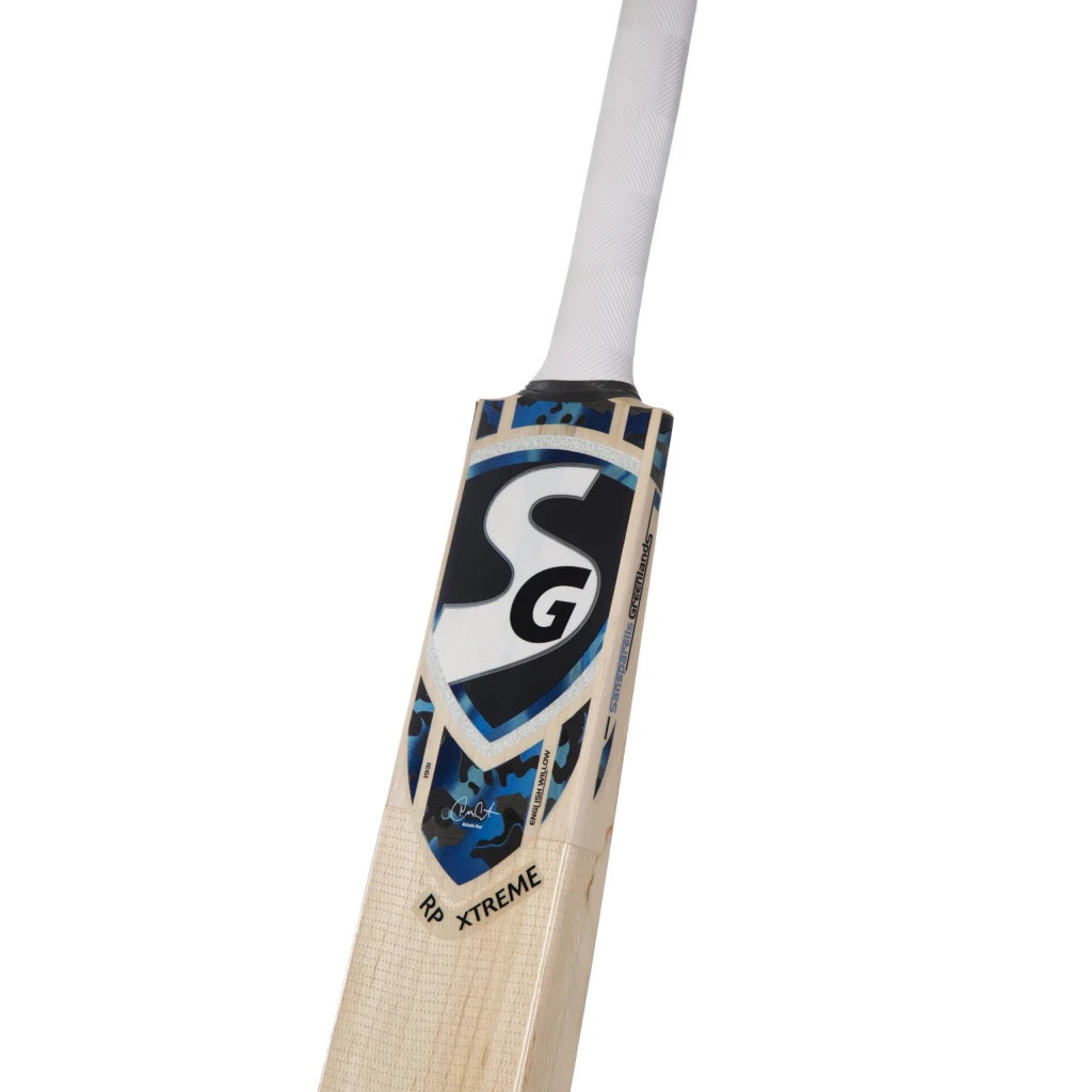 Finest English Willow Cricket Bat - Premium Material: A close-up of the bat showing the finest English willow, hard pressed and traditionally shaped for superb stroke play and durability.